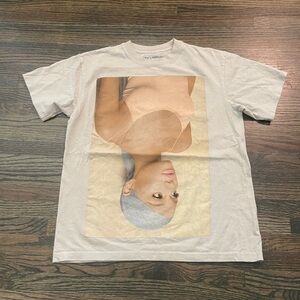 Ariana Grande Sweetner Tour cream T-shirt size XS